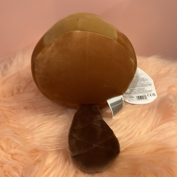 COPY - Squishmallows Chip 8” Beaver in Beanie. NWT - Picture 4 of 5